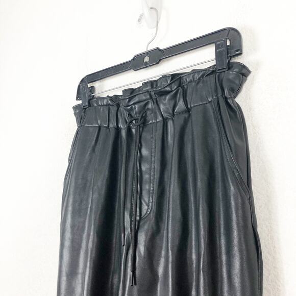 Abercrombie & Fitch Vegan Leather Jogger Pants Size Small High Rise Stretch - Picture 7 of 13